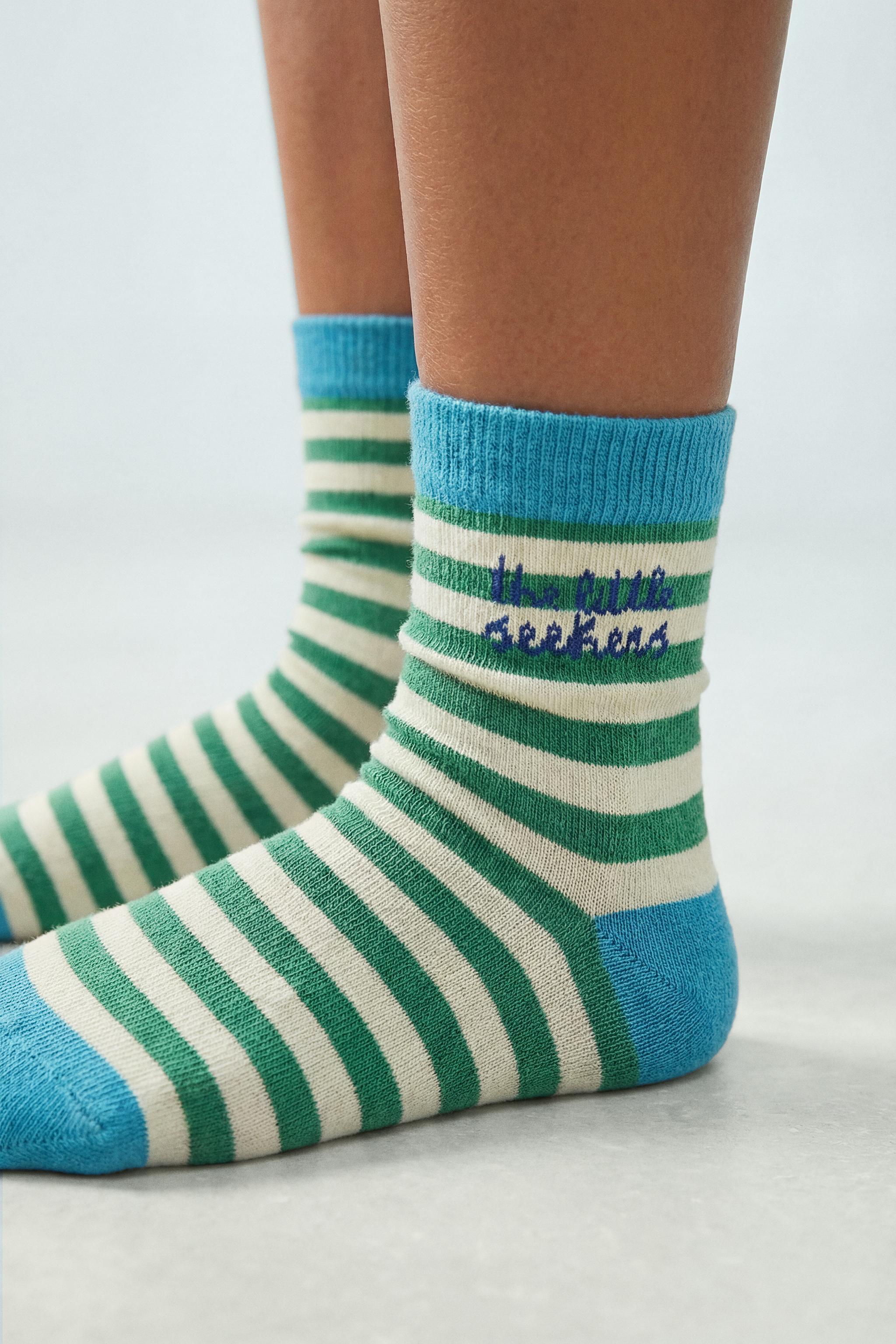 THREE-PACK OF LONG STRIPED SOCKS ISABELLE VANDEPLASSCHE ©